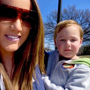 Meet your Posher, Alyssa